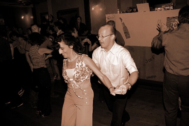 min 2006 10 31 latino 201 sepia